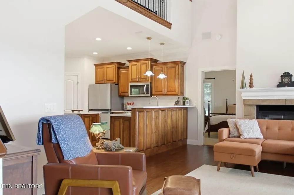 583 Cliff Park Rd Monterey, TN 38574