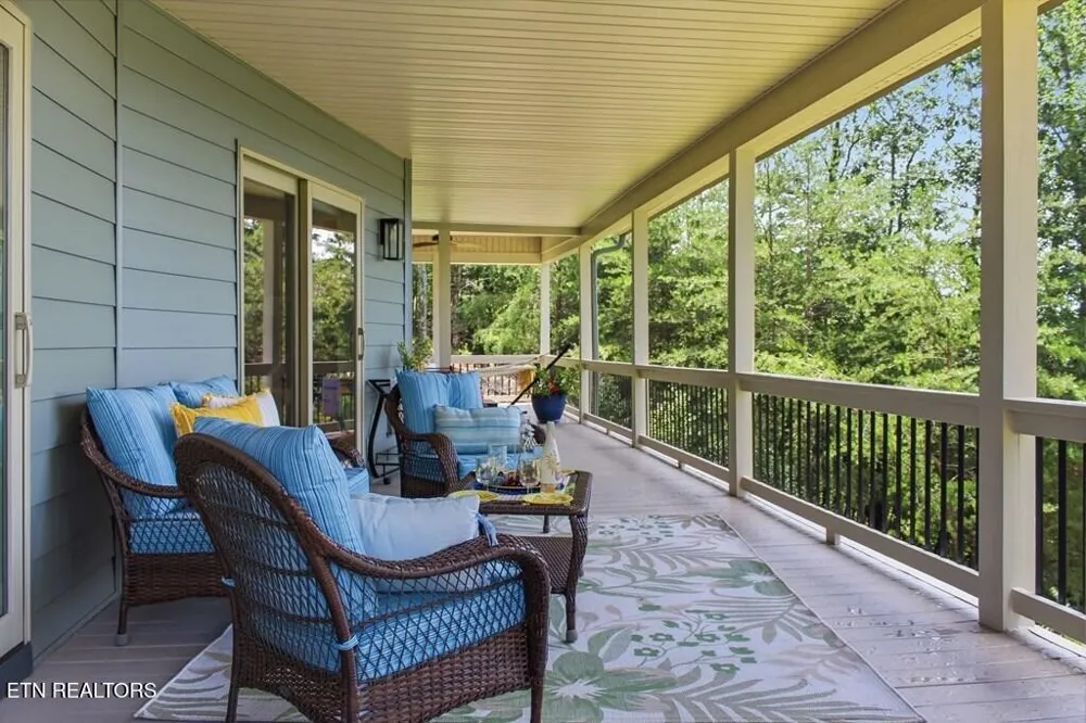 583 Cliff Park Rd Monterey, TN 38574