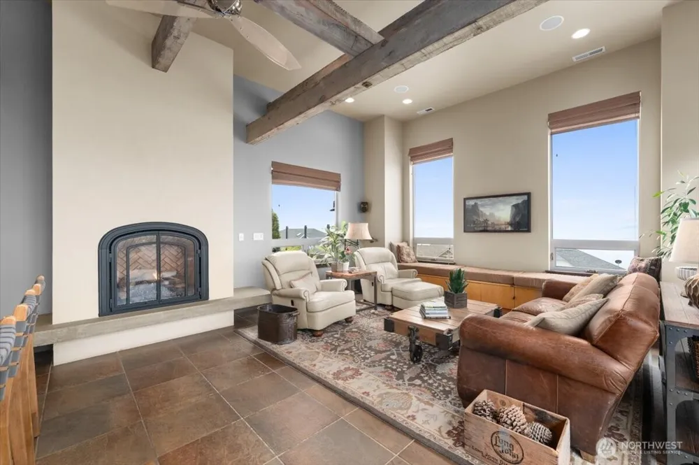 100 Ridgeview Drive Chelan, WA 98816