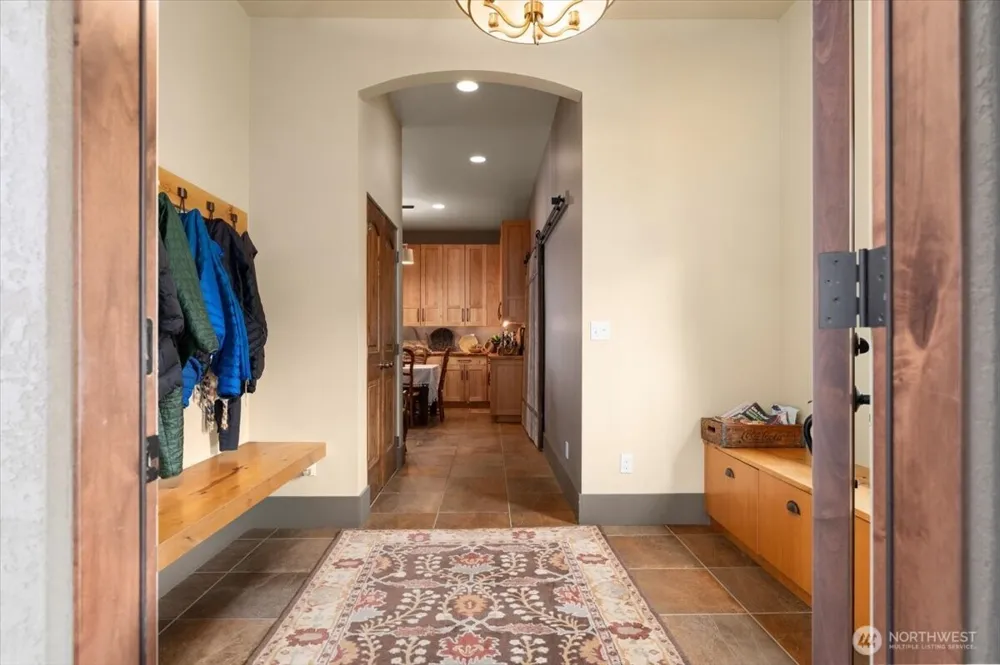 100 Ridgeview Drive Chelan, WA 98816