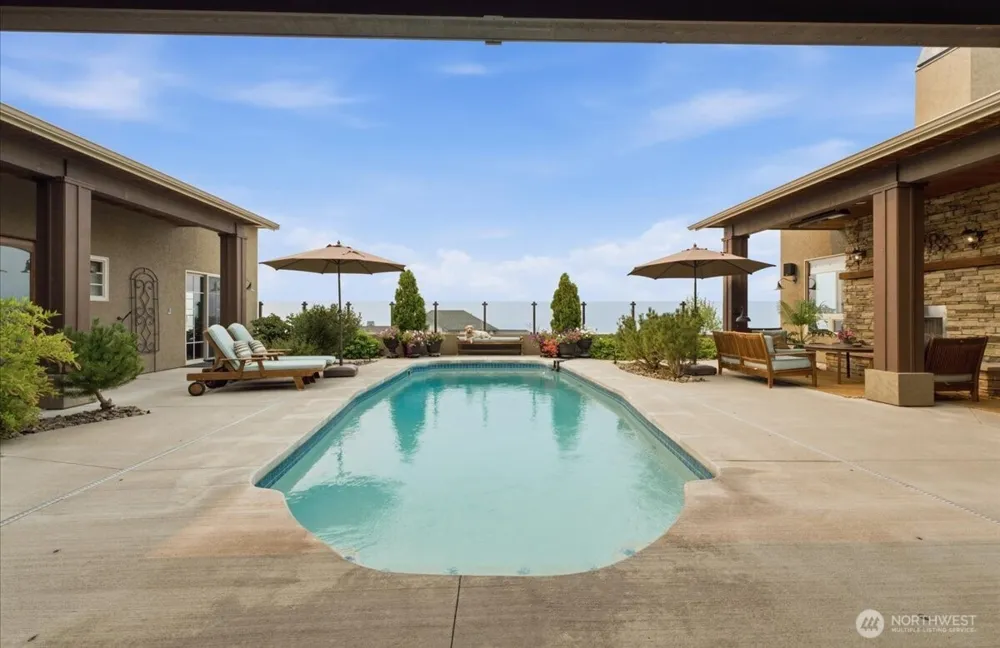 100 Ridgeview Drive Chelan, WA 98816