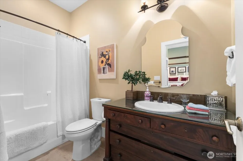 100 Ridgeview Drive Chelan, WA 98816