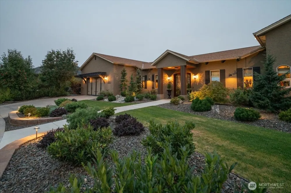 100 Ridgeview Drive Chelan, WA 98816