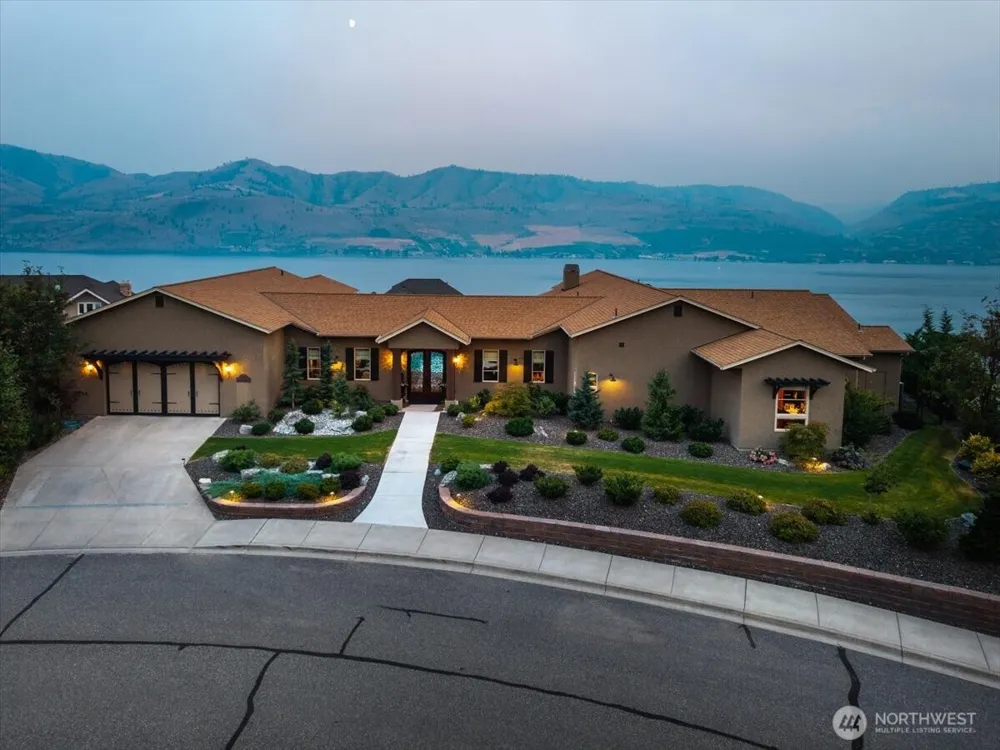 100 Ridgeview Drive Chelan, WA 98816