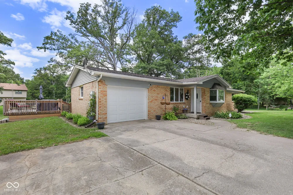 11 Clamme Court Hartford City, IN 47348