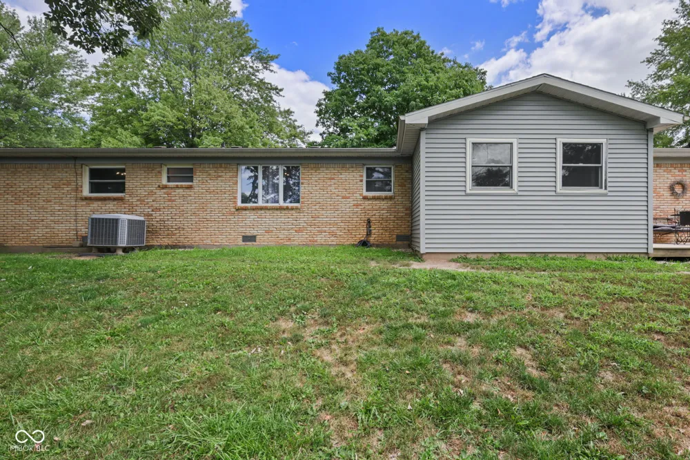 11 Clamme Court Hartford City, IN 47348