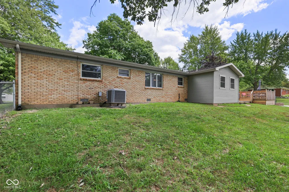 11 Clamme Court Hartford City, IN 47348
