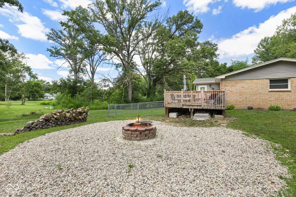11 Clamme Court Hartford City, IN 47348