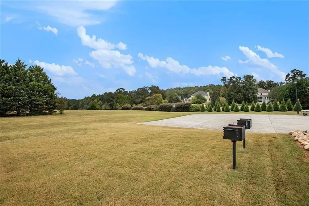 92 River Walk Parkway Euharlee, GA 30145
