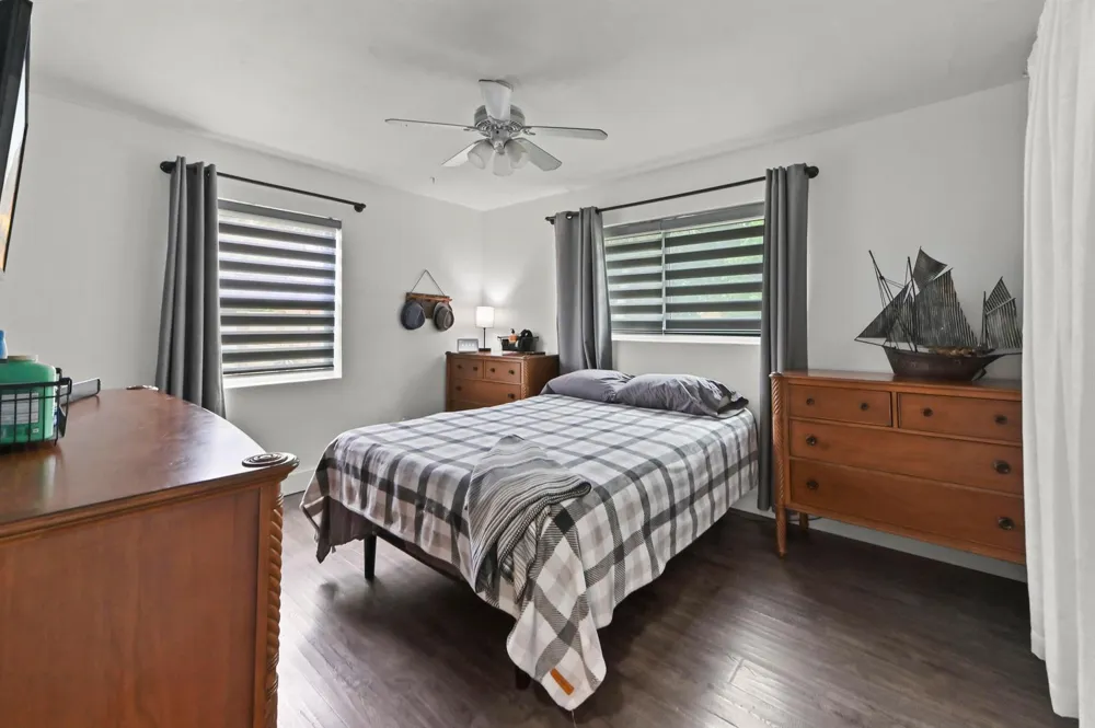 415 Park Avenue Lake Park, FL 33403