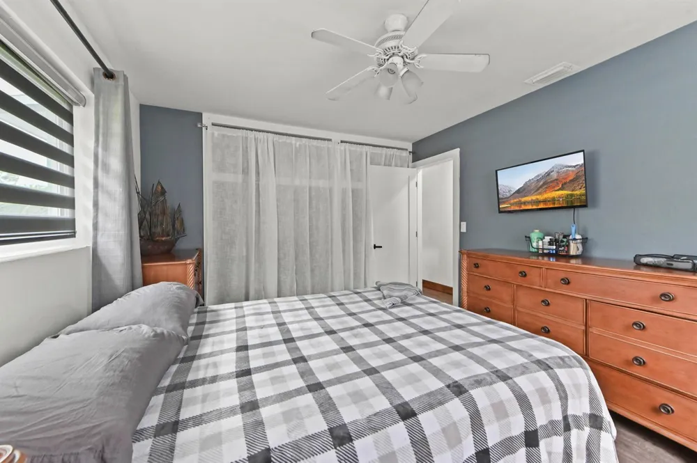 415 Park Avenue Lake Park, FL 33403