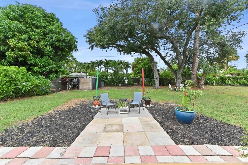 415 Park Avenue Lake Park, FL 33403