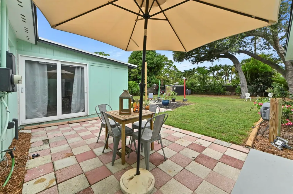 415 Park Avenue Lake Park, FL 33403