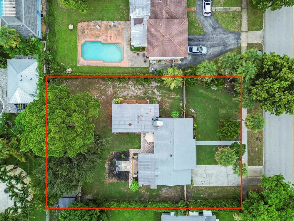 415 Park Avenue Lake Park, FL 33403