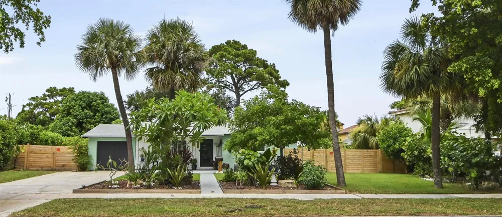 415 Park Avenue Lake Park, FL 33403
