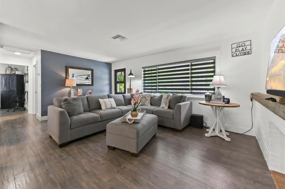 415 Park Avenue Lake Park, FL 33403