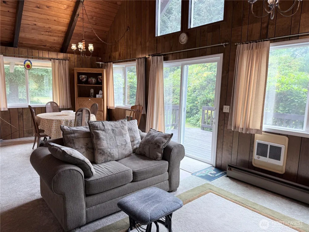 32216 R PLACE Ocean Park, WA 98640