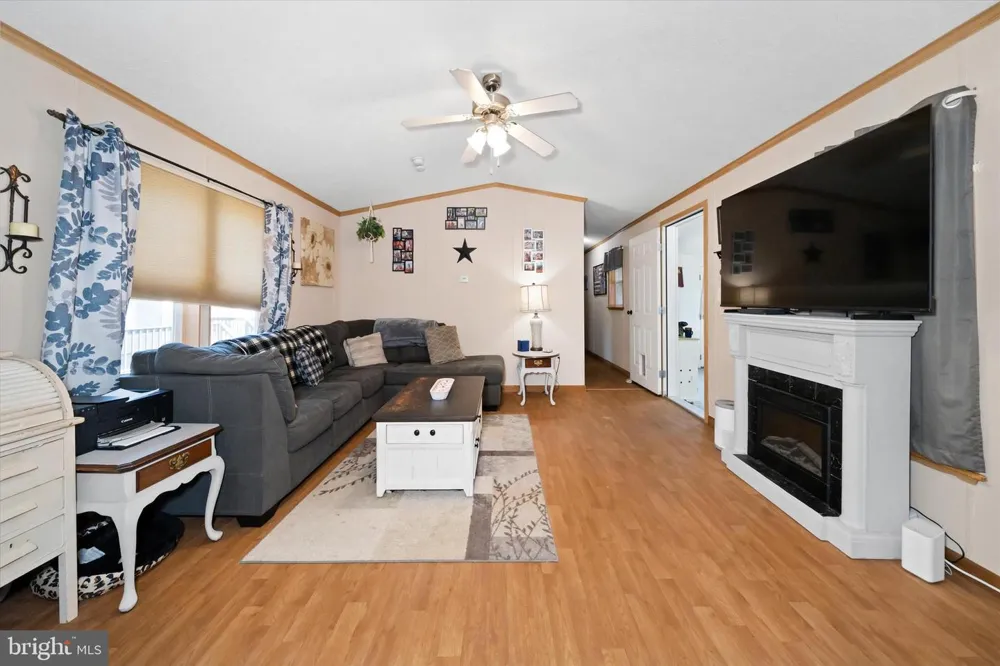 110 W TULIP COURT Newark, DE 19713