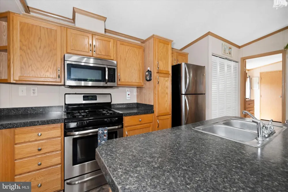 110 W TULIP COURT Newark, DE 19713
