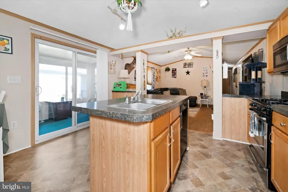 110 W TULIP COURT Newark, DE 19713