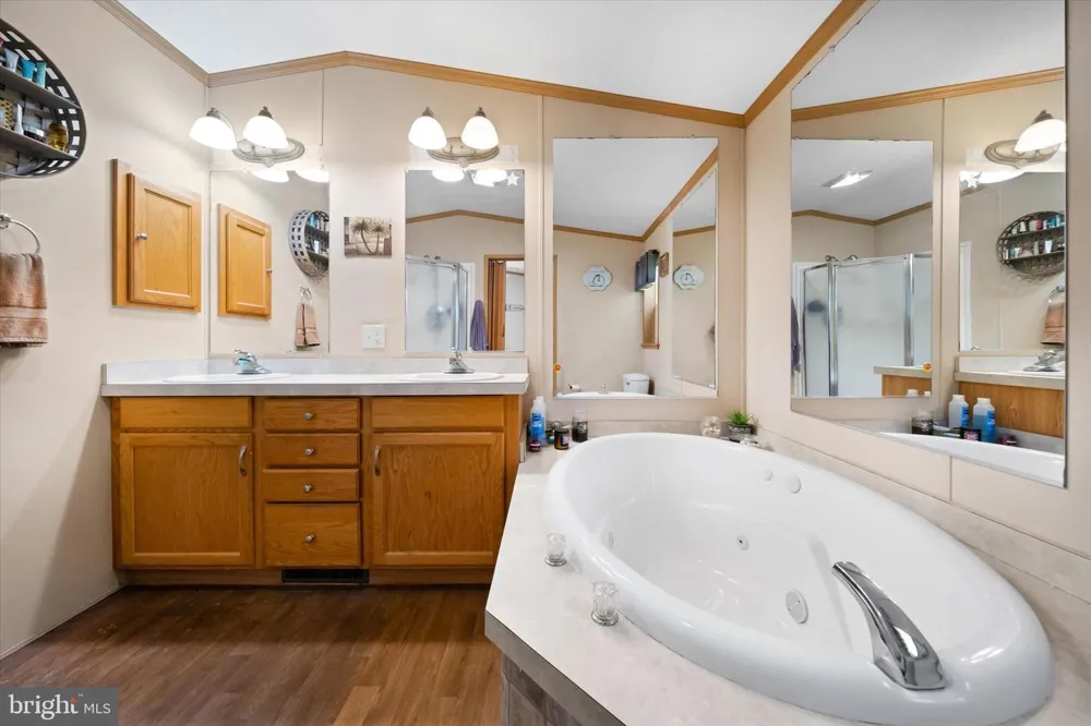 110 W TULIP COURT Newark, DE 19713