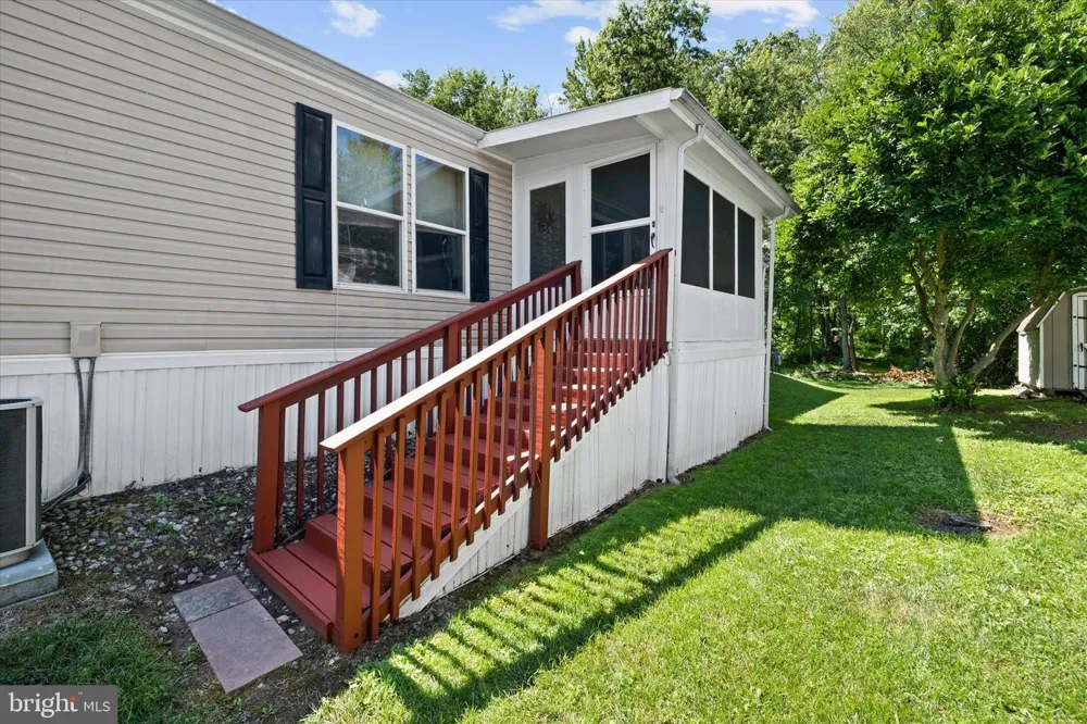 110 W TULIP COURT Newark, DE 19713