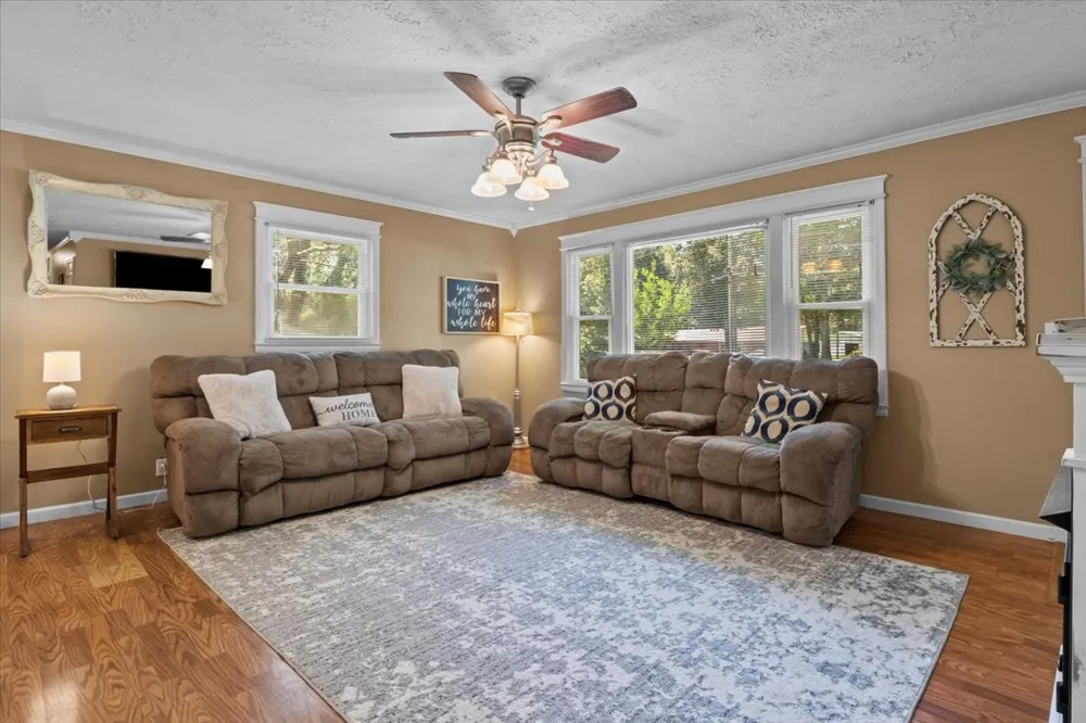 353 Powers Blvd Waverly, TN 37185