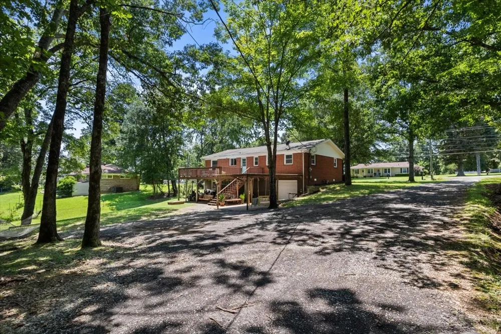353 Powers Blvd Waverly, TN 37185