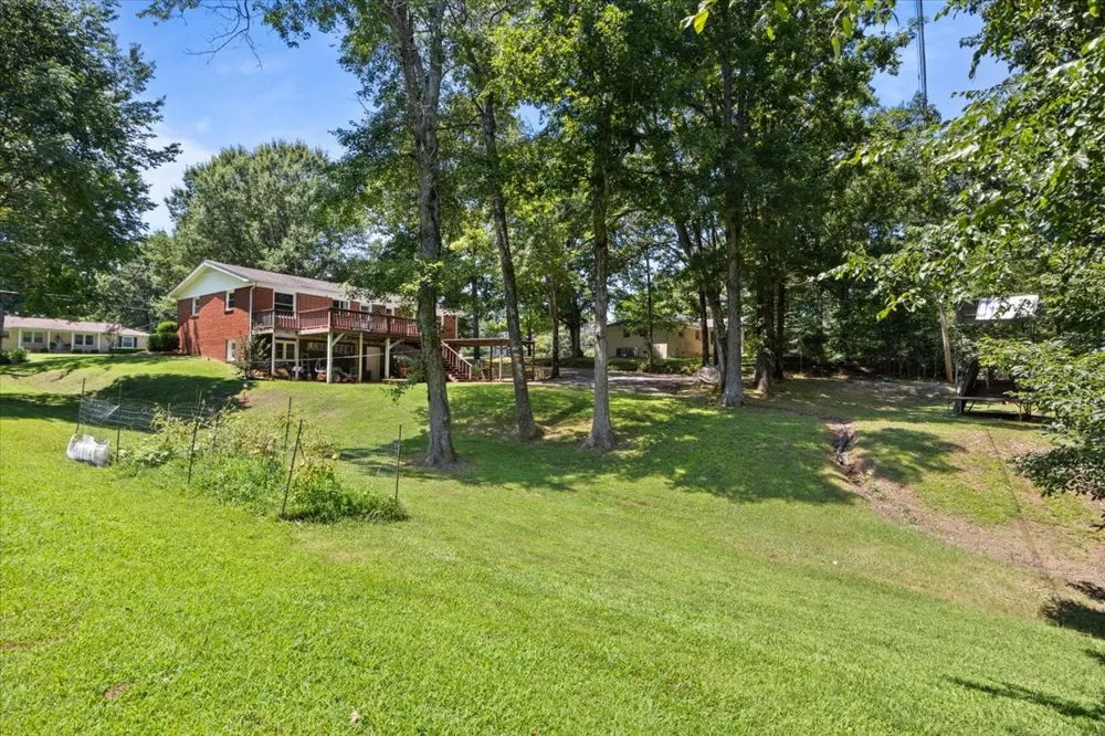 353 Powers Blvd Waverly, TN 37185
