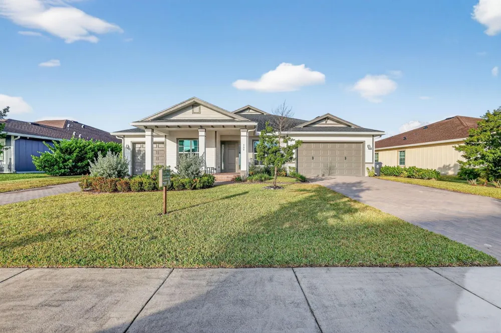 799 Hookline Circle Loxahatchee, FL 33470