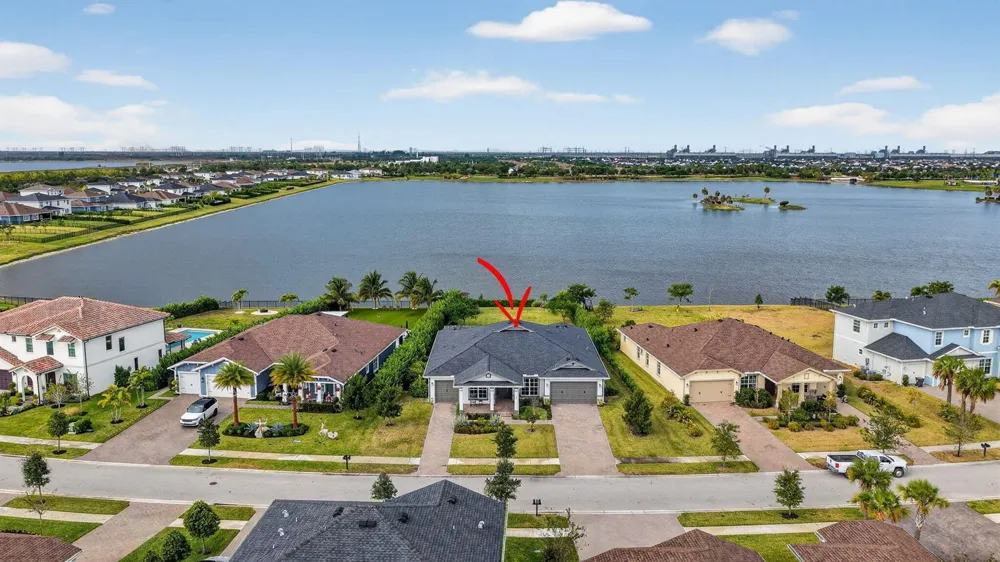 799 Hookline Circle Loxahatchee, FL 33470