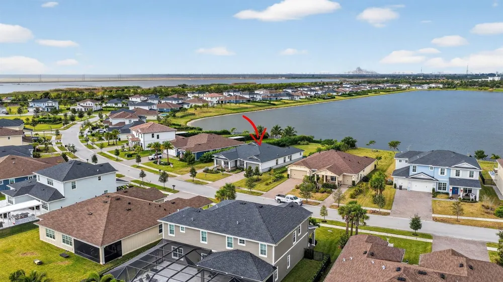 799 Hookline Circle Loxahatchee, FL 33470