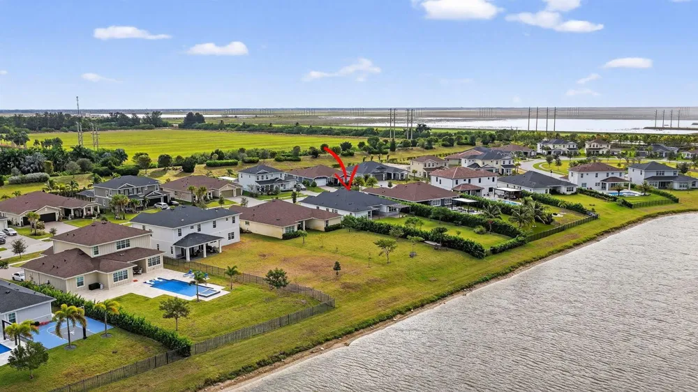 799 Hookline Circle Loxahatchee, FL 33470