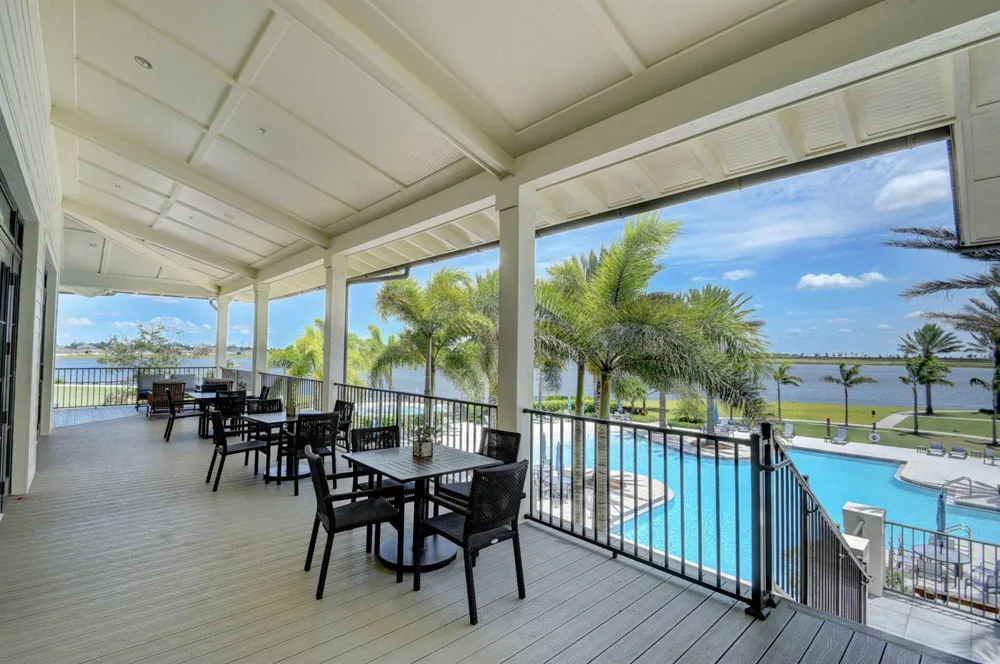 799 Hookline Circle Loxahatchee, FL 33470