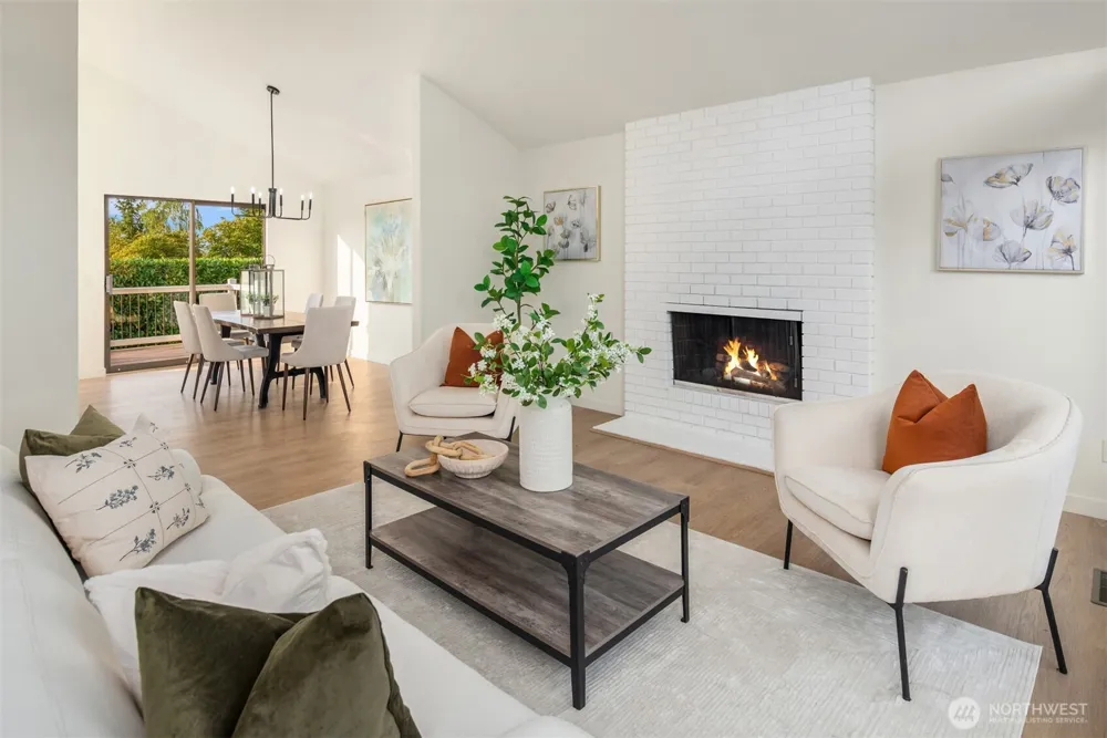 12218 SE 47th Place Bellevue, WA 98006