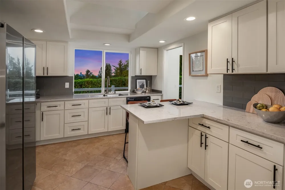 12218 SE 47th Place Bellevue, WA 98006