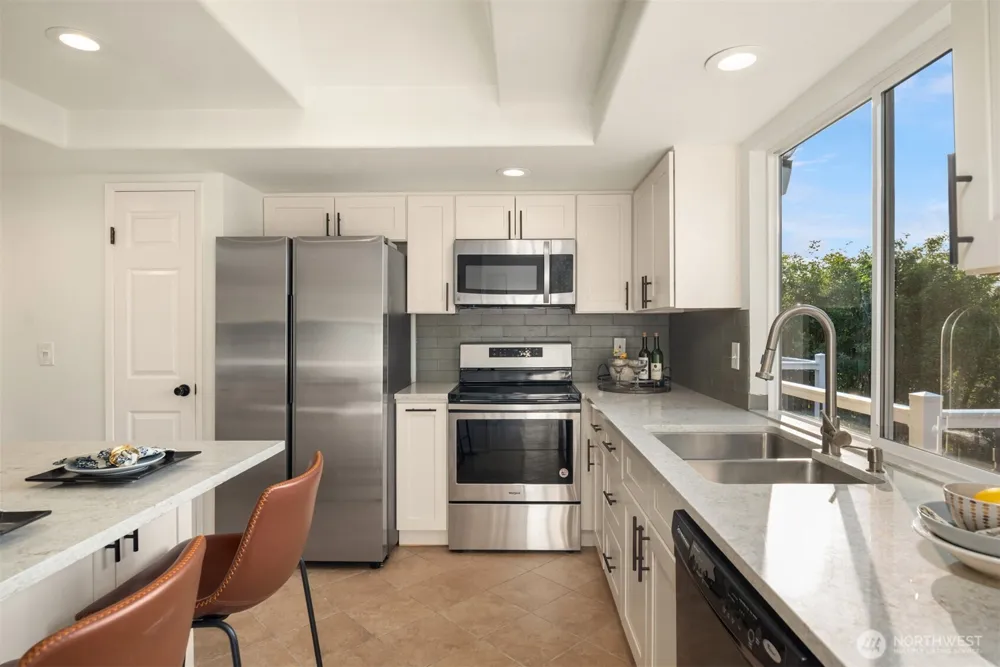 12218 SE 47th Place Bellevue, WA 98006