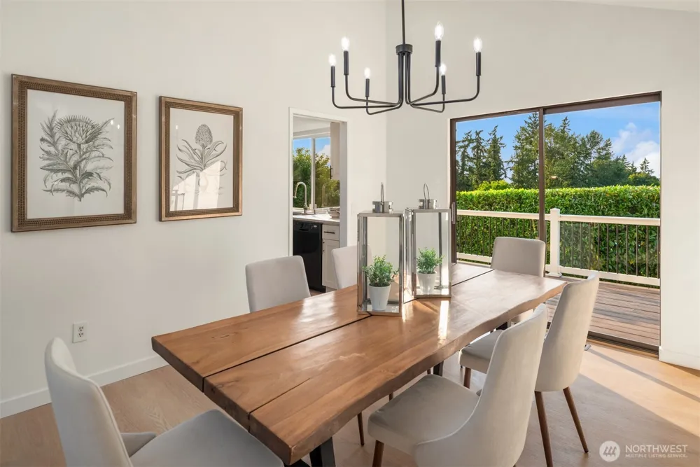 12218 SE 47th Place Bellevue, WA 98006