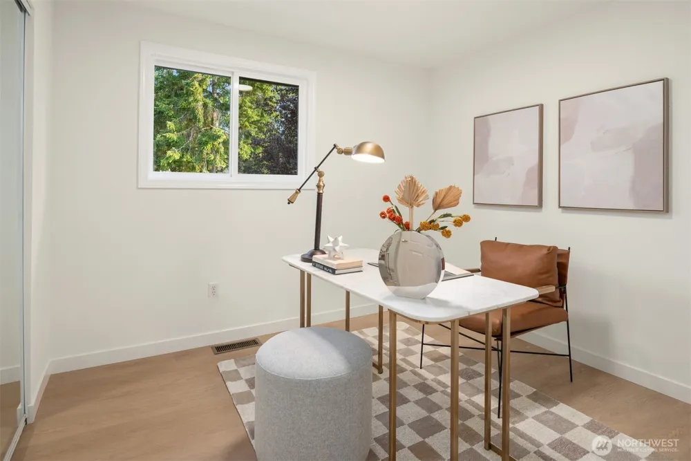 12218 SE 47th Place Bellevue, WA 98006