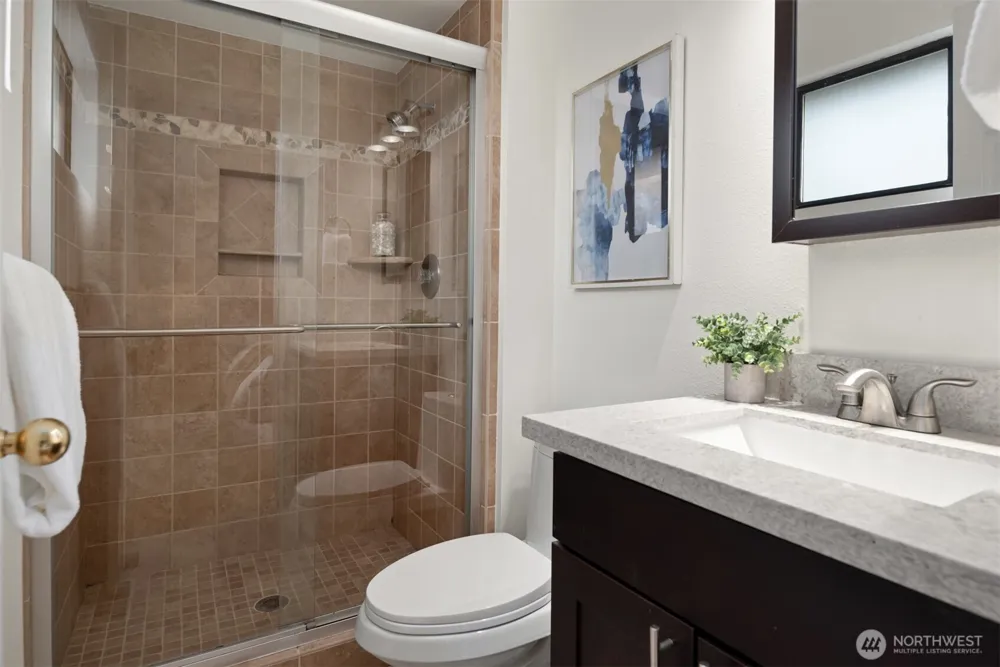 12218 SE 47th Place Bellevue, WA 98006