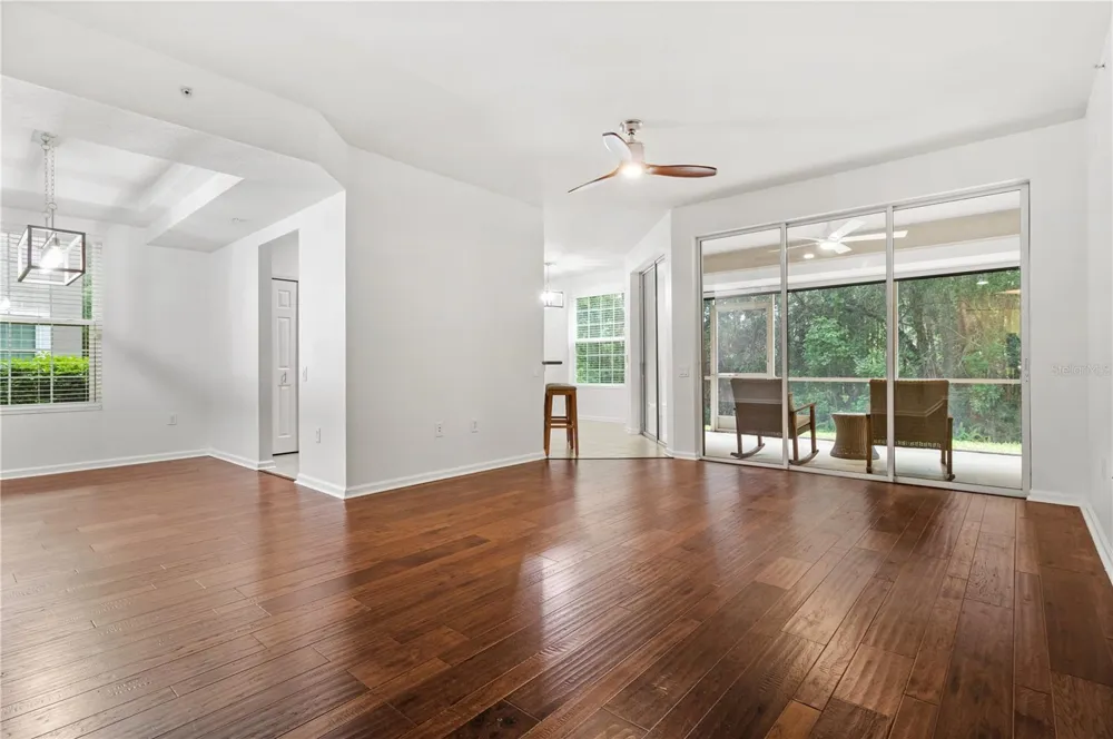 852 LANTERN WAY Clearwater, FL 33765