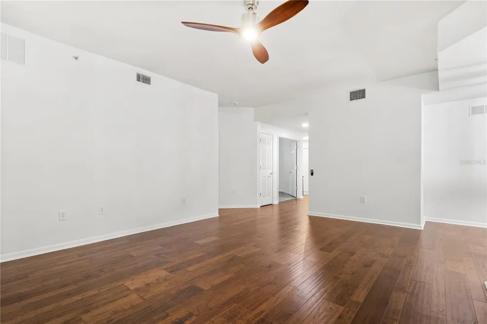 852 LANTERN WAY Clearwater, FL 33765