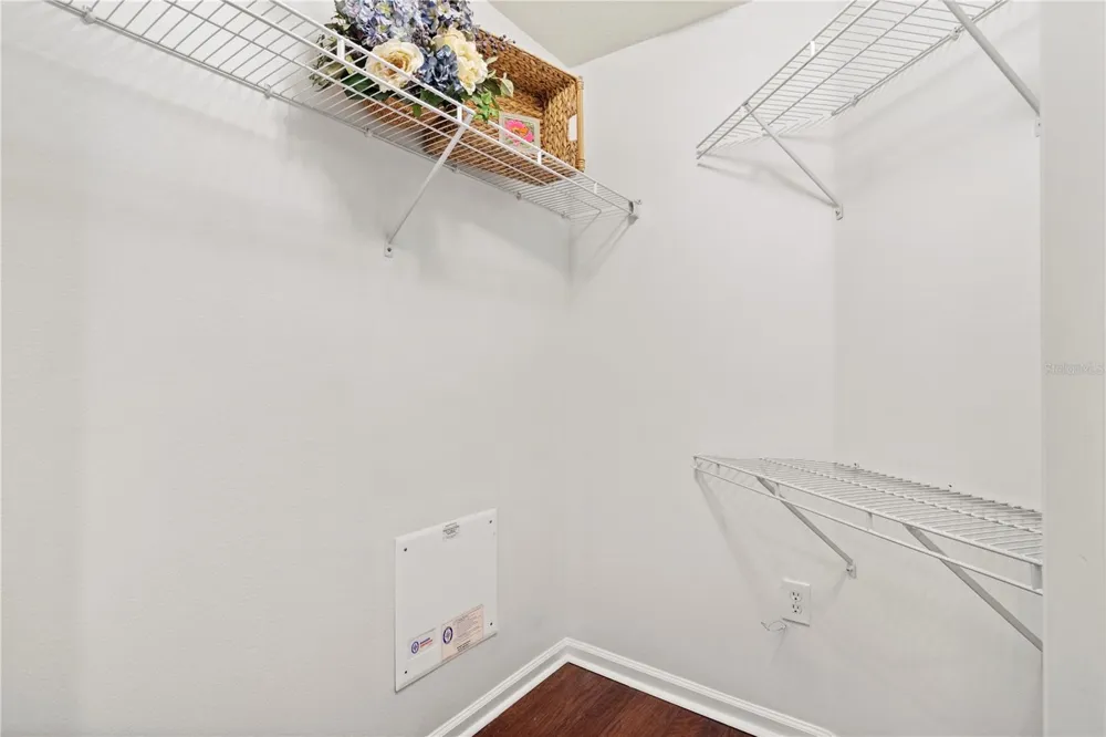 852 LANTERN WAY Clearwater, FL 33765