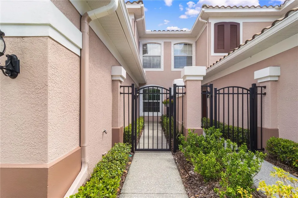 852 LANTERN WAY Clearwater, FL 33765