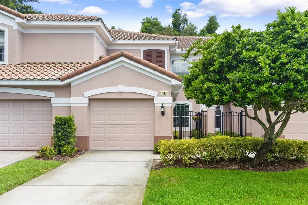 852 LANTERN WAY Clearwater, FL 33765