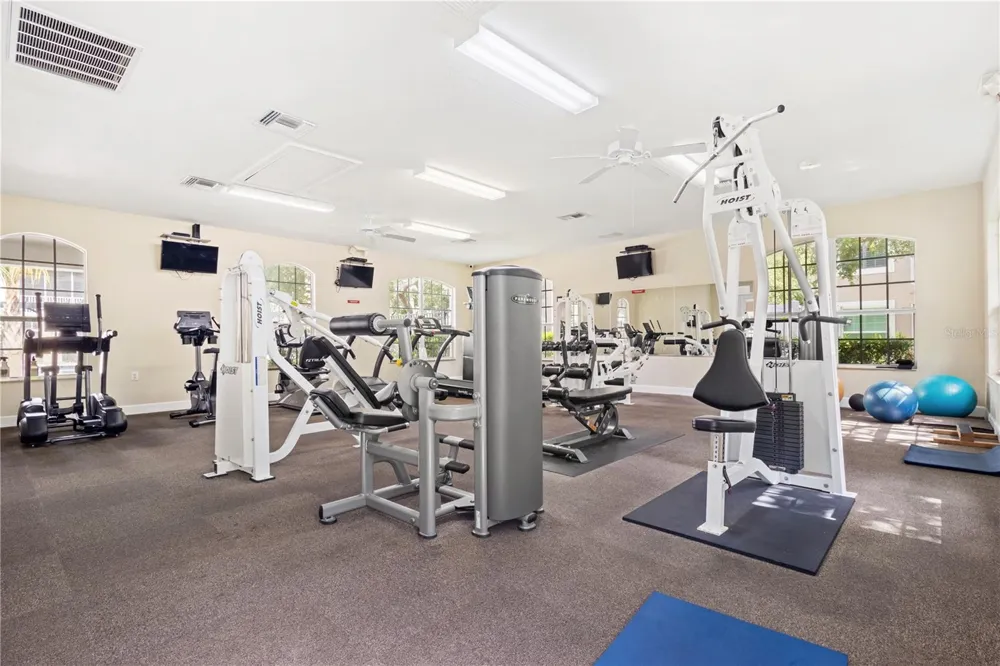 852 LANTERN WAY Clearwater, FL 33765