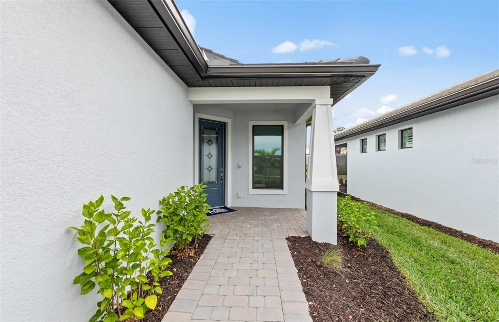 4695 BLUE STAR COURT North Port, FL 34289