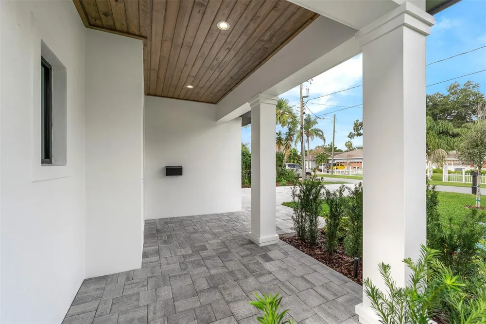1546 MILLER AVENUE Winter Park, FL 32789