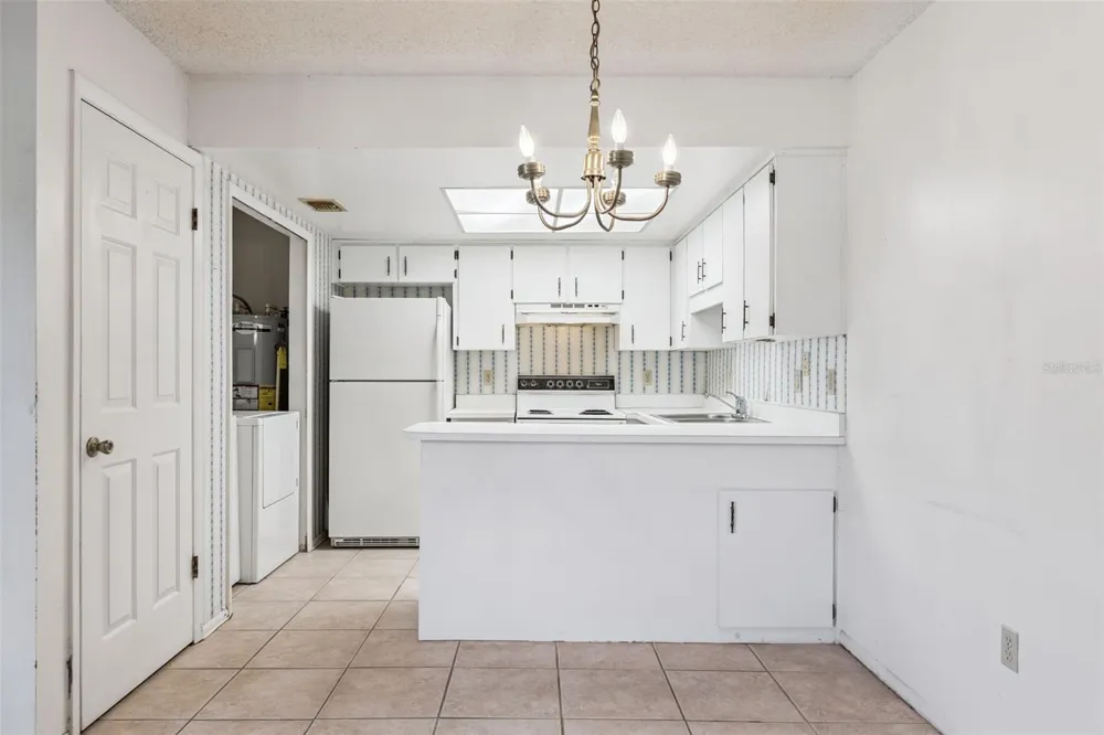 93 WINDTREE LANE #102 Winter Garden, FL 34787