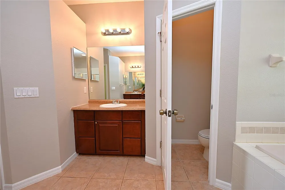 125 COSTA LOOP Auburndale, FL 33823